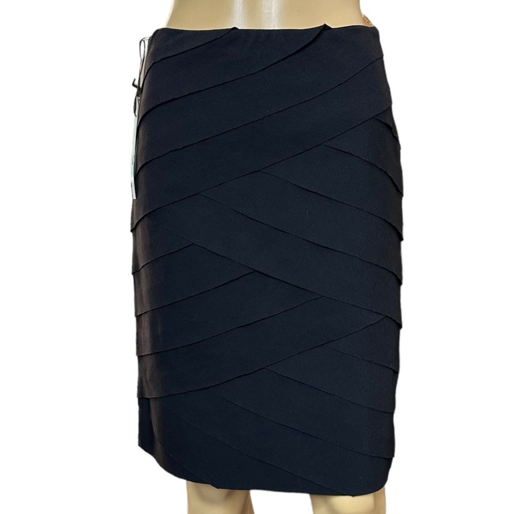 White House Artichoke Skirt Size 4 Black Knee Length Lined Stretch High Rise